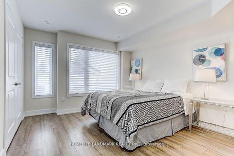 Photo 13 at 5 Ingersoll Lane, Jefferson, Richmond Hill