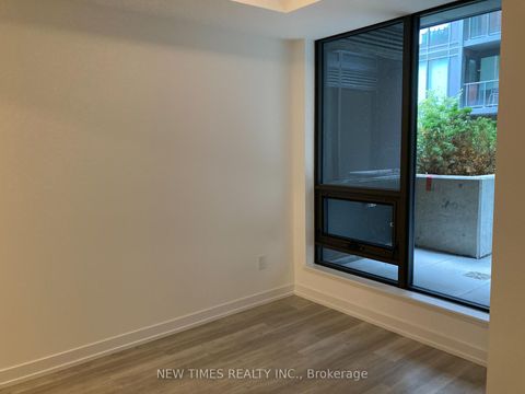 Photo 3 at 815 - 425 Front St E Avenue, Moss Park, Toronto