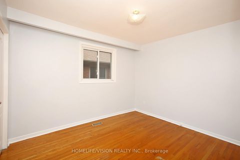 Photo 19 at 64 Orangewood Crescent, L'Amoreaux, Toronto