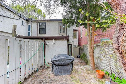 Photo 4 at 237 Ontario Street, Moss Park, Toronto