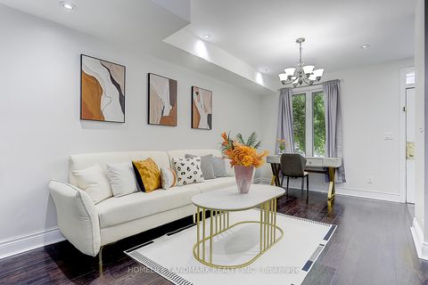 Photo 11 at 237 Ontario Street, Moss Park, Toronto