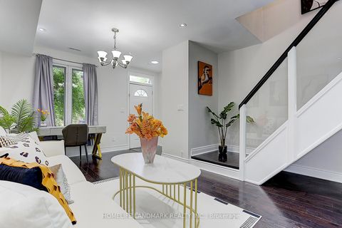 Photo 12 at 237 Ontario Street, Moss Park, Toronto