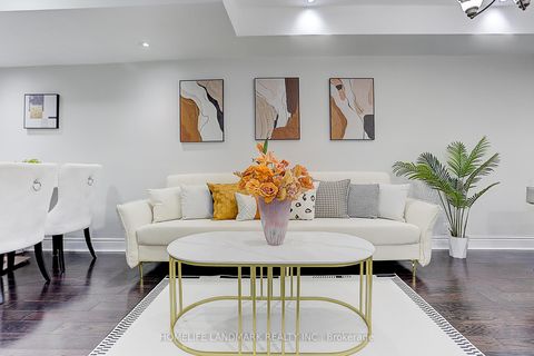 Photo 13 at 237 Ontario Street, Moss Park, Toronto