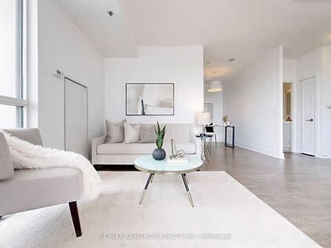 Photo 11 at 2201 - 318 Richmond Street W, Waterfront Communities C1, Toronto
