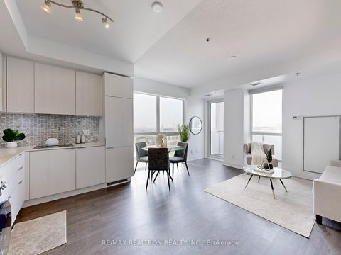 Photo 16 at 2201 - 318 Richmond Street W, Waterfront Communities C1, Toronto