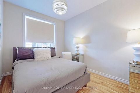 Photo 13 at 61 Cameron Street, Chinatown, Toronto