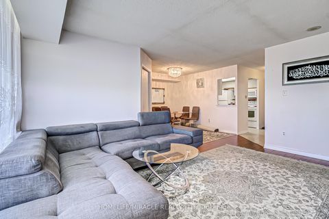 Photo 18 at 1531 - 3 Greystone Walk Drive, Kennedy Park, Toronto