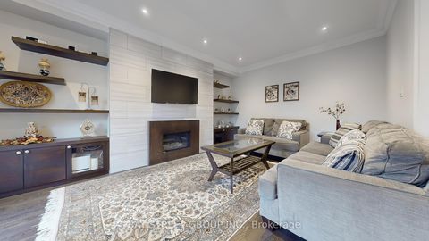 Photo 7 at 57 Whitburn Crescent, Maple, Vaughan