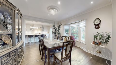Photo 13 at 57 Whitburn Crescent, Maple, Vaughan