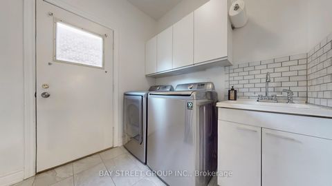 Photo 16 at 57 Whitburn Crescent, Maple, Vaughan