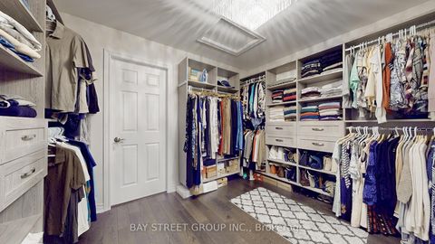 Photo 21 at 57 Whitburn Crescent, Maple, Vaughan