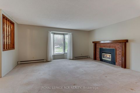 Photo 10 at 8 Carmans Cove, Rural Innisfil, Innisfil