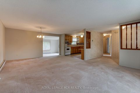 Photo 11 at 8 Carmans Cove, Rural Innisfil, Innisfil