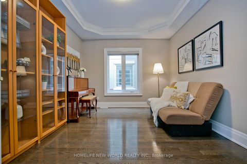 Photo 7 at 64 Clarendon Drive, Bayview Hill, Richmond Hill