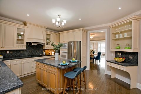 Photo 9 at 64 Clarendon Drive, Bayview Hill, Richmond Hill