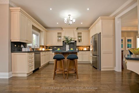 Photo 10 at 64 Clarendon Drive, Bayview Hill, Richmond Hill