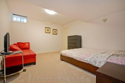Photo 31 at 64 Clarendon Drive, Bayview Hill, Richmond Hill