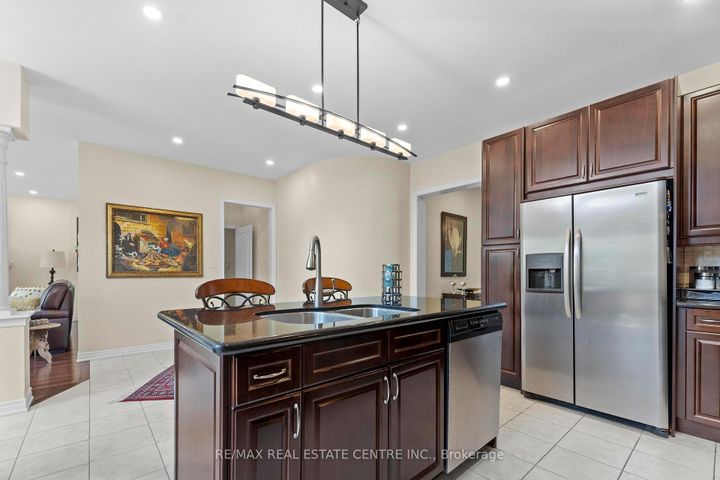 Photo 13 at 2454 Springforest Drive, BC Bronte Creek, Oakville
