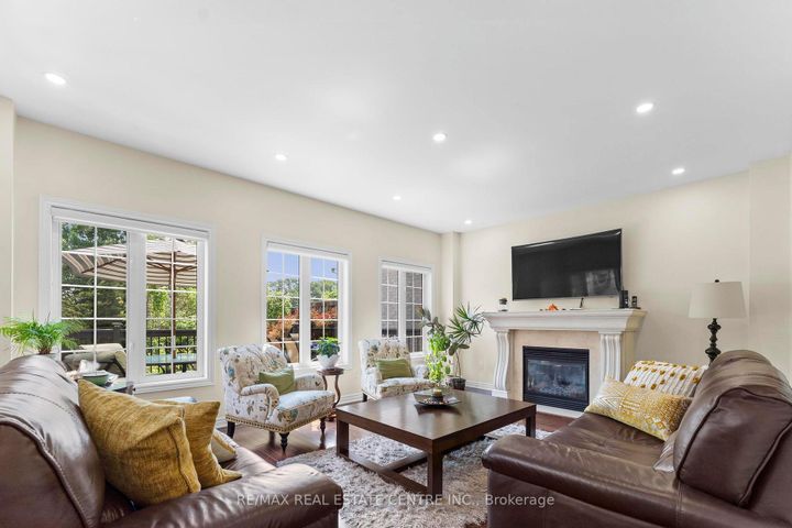 Photo 14 at 2454 Springforest Drive, BC Bronte Creek, Oakville