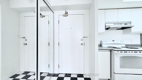 Photo 4 at 909 - 1470 Midland Avenue, Dorset Park, Toronto