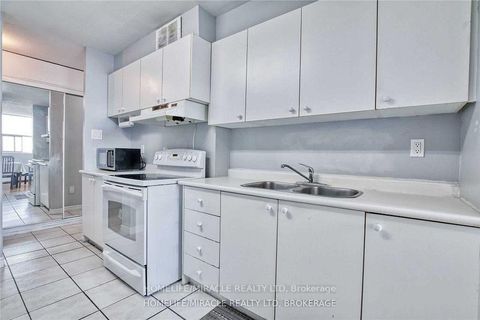 Photo 13 at 1003 - 2645 Kipling Avenue, Jamestown, Toronto