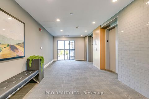 Photo 6 at 205 - 128 GROVEWOOD Common, GO Glenorchy, Oakville