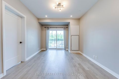 Photo 13 at 205 - 128 GROVEWOOD Common, GO Glenorchy, Oakville