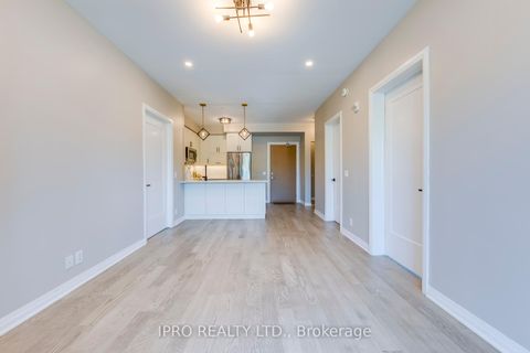 Photo 15 at 205 - 128 GROVEWOOD Common, GO Glenorchy, Oakville