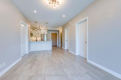 Photo 16 at 205 - 128 GROVEWOOD Common, GO Glenorchy, Oakville