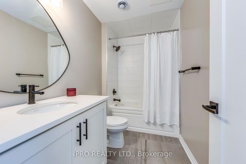 Photo 23 at 205 - 128 GROVEWOOD Common, GO Glenorchy, Oakville