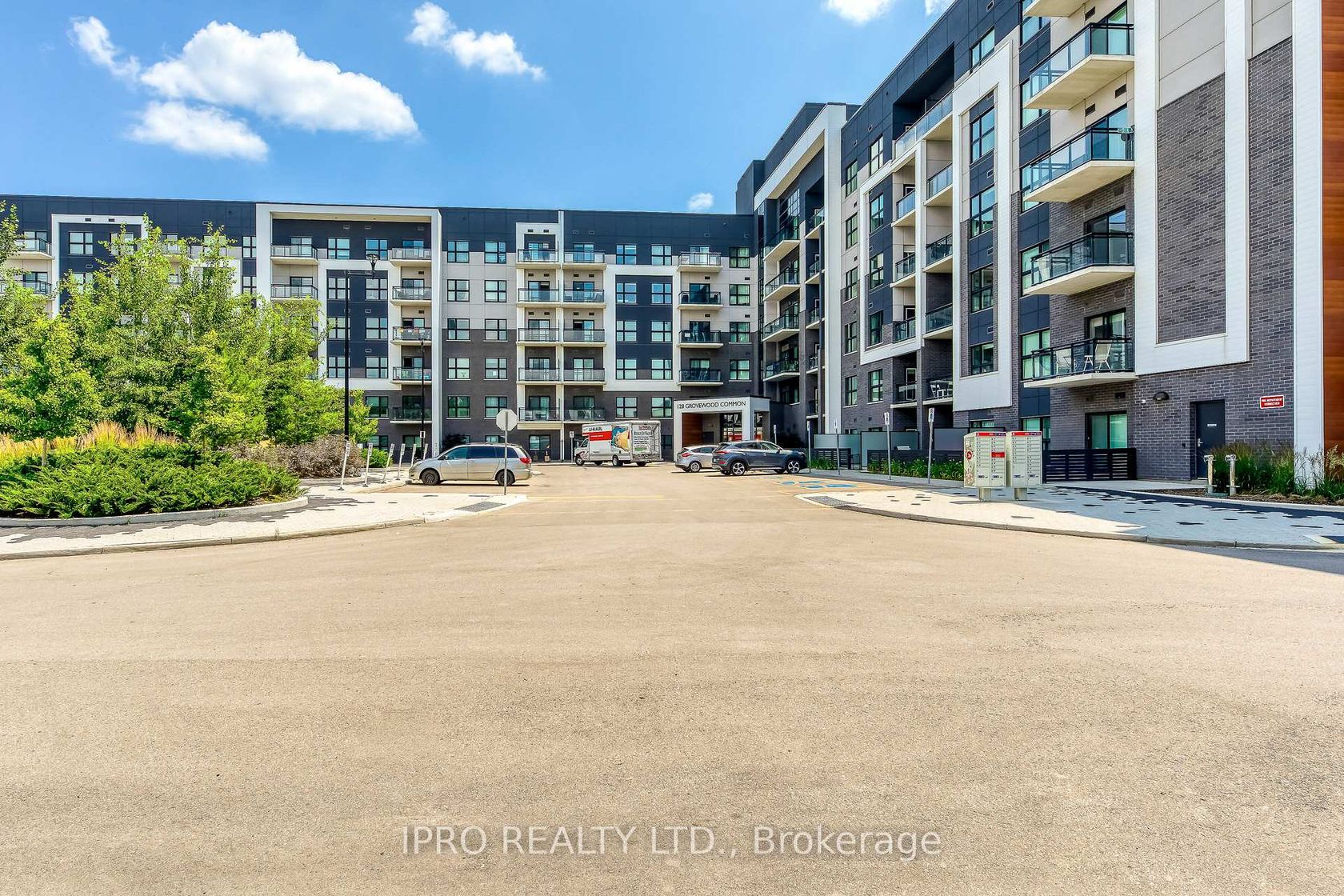 205 - 128 GROVEWOOD Common, GO Glenorchy, Oakville 