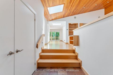 Photo 4 at 49 Tottenham Road, Don Mills, Toronto