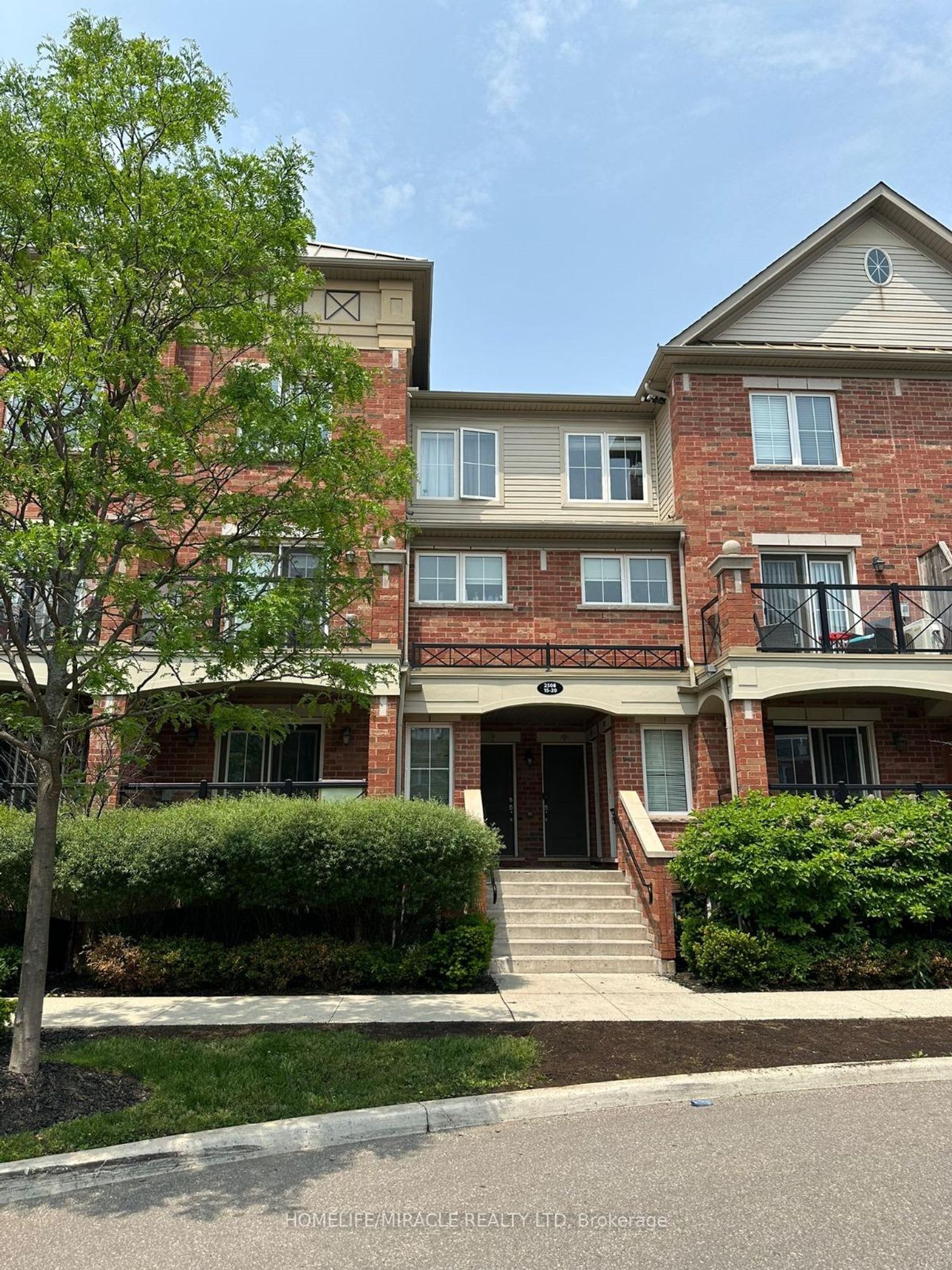 18 - 2508 POST Road, RO River Oaks, Oakville 