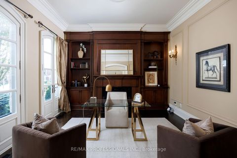 Photo 5 at 56 Ravenscrest Drive, Rosethorn, Toronto