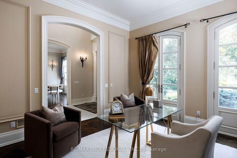 Photo 6 at 56 Ravenscrest Drive, Rosethorn, Toronto