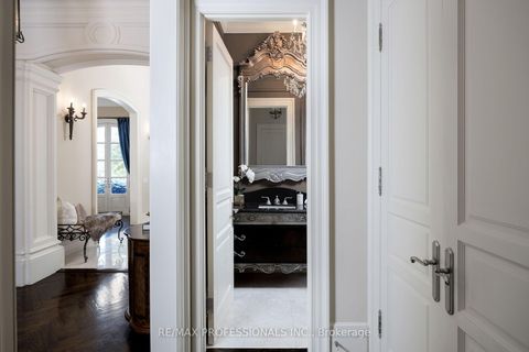 Photo 7 at 56 Ravenscrest Drive, Rosethorn, Toronto
