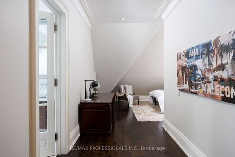 Photo 34 at 56 Ravenscrest Drive, Rosethorn, Toronto