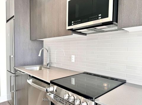 Photo 6 at 1506 - 185 Deerfield Road, Central Newmarket, Newmarket