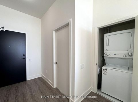 Photo 15 at 1506 - 185 Deerfield Road, Central Newmarket, Newmarket