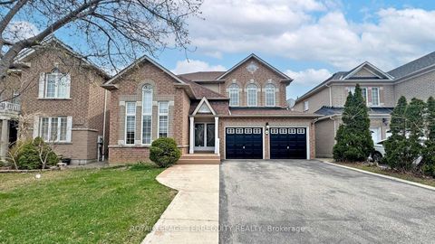 Photo 0 at 31 Chalone Crescent, Sonoma Heights, Vaughan