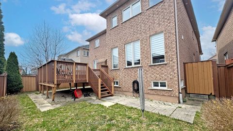 Photo 37 at 31 Chalone Crescent, Sonoma Heights, Vaughan