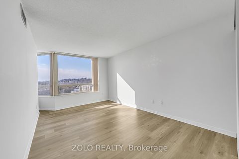 Photo 8 at 819 - 309 Major Mackenzie Drive E, Harding, Richmond Hill