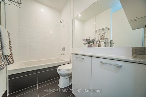 Photo 5 at 1002 - 399 Adelaide Street, Waterfront Communities C1, Toronto