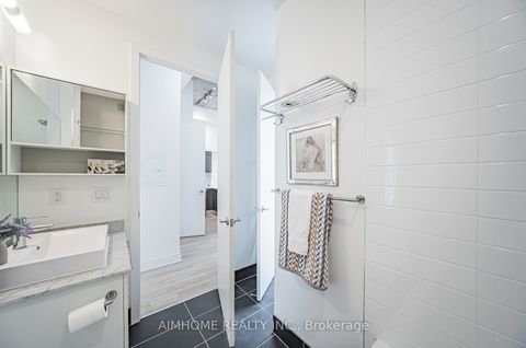 Photo 12 at 1002 - 399 Adelaide Street, Waterfront Communities C1, Toronto
