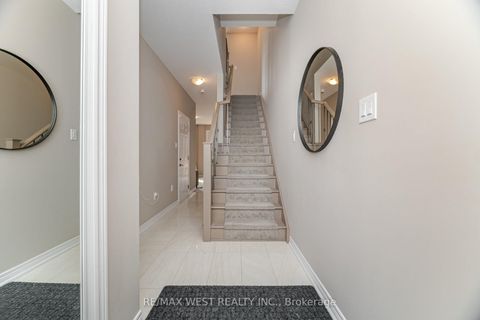 Photo 4 at 386 Belcourt Common, JM Joshua Meadows, Oakville