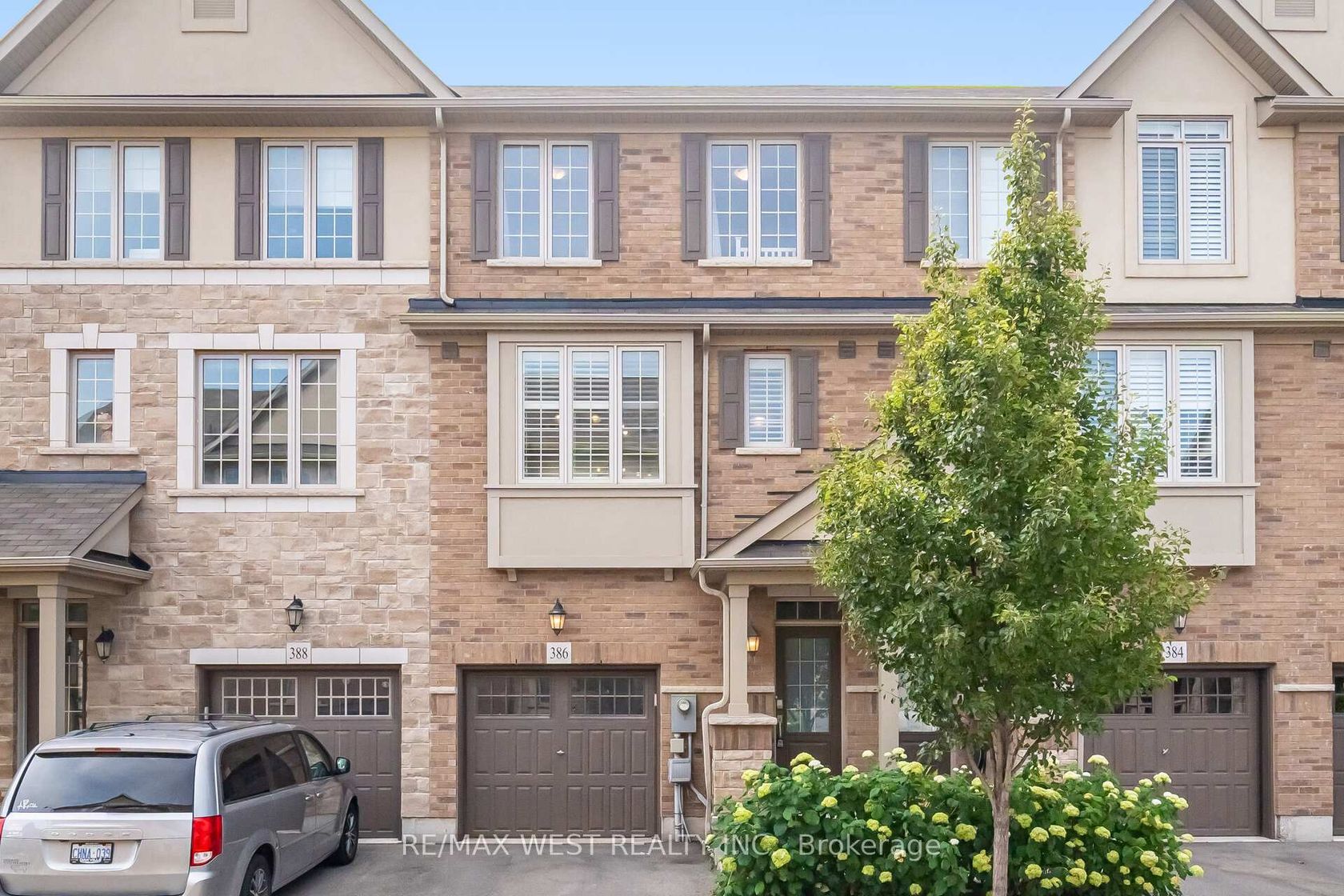 386 Belcourt Common, JM Joshua Meadows, Oakville 