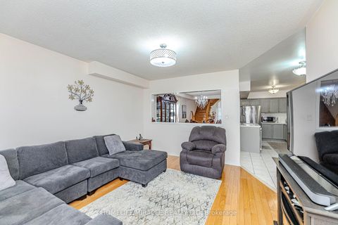 Photo 22 at 14 Jarrett Court, Maple, Vaughan