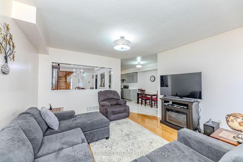 Photo 23 at 14 Jarrett Court, Maple, Vaughan