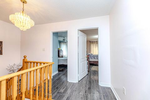 Photo 26 at 14 Jarrett Court, Maple, Vaughan
