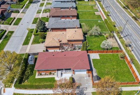 Photo 13 at 1 Corinthian Boulevard, L'Amoreaux, Toronto